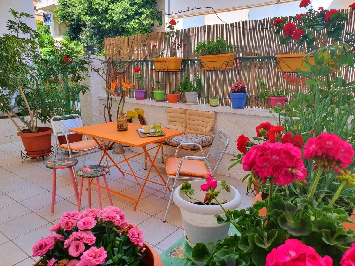 Casa Bonita, House With Private Entrance And Garden, Between Center And Sea เอเธนส์ ภายนอก รูปภาพ
